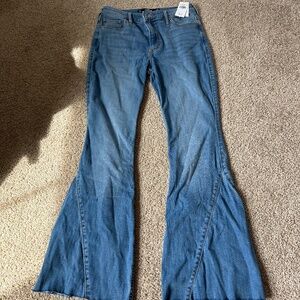 Hollister High Rise Flare Soft Stretch Jeans W28 L29